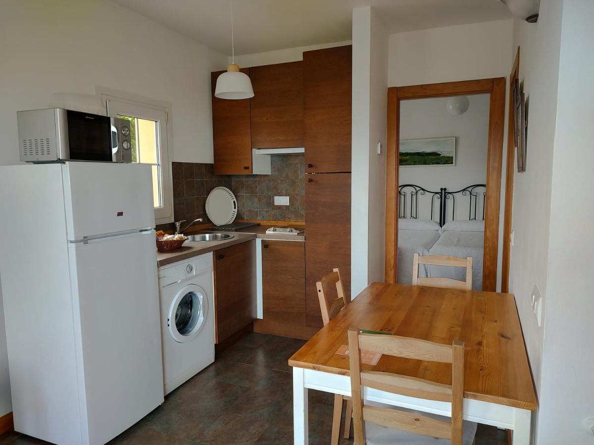 Apartamentos Corona โกมิญาส ภายนอก รูปภาพ